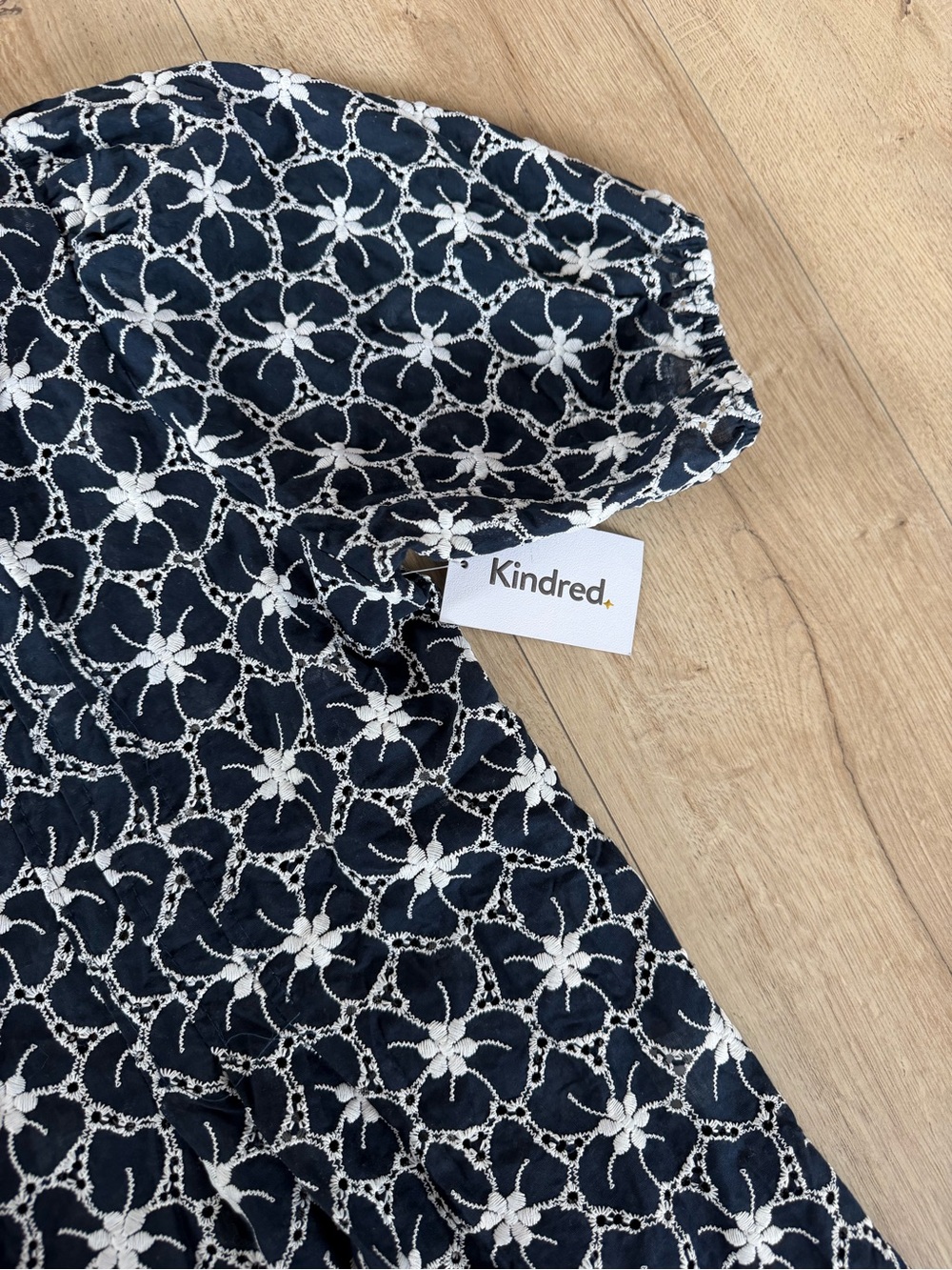 Kindred Navy & White Floral Embroidered Puff Sleeve Blouse Top - Picture 3 of 4